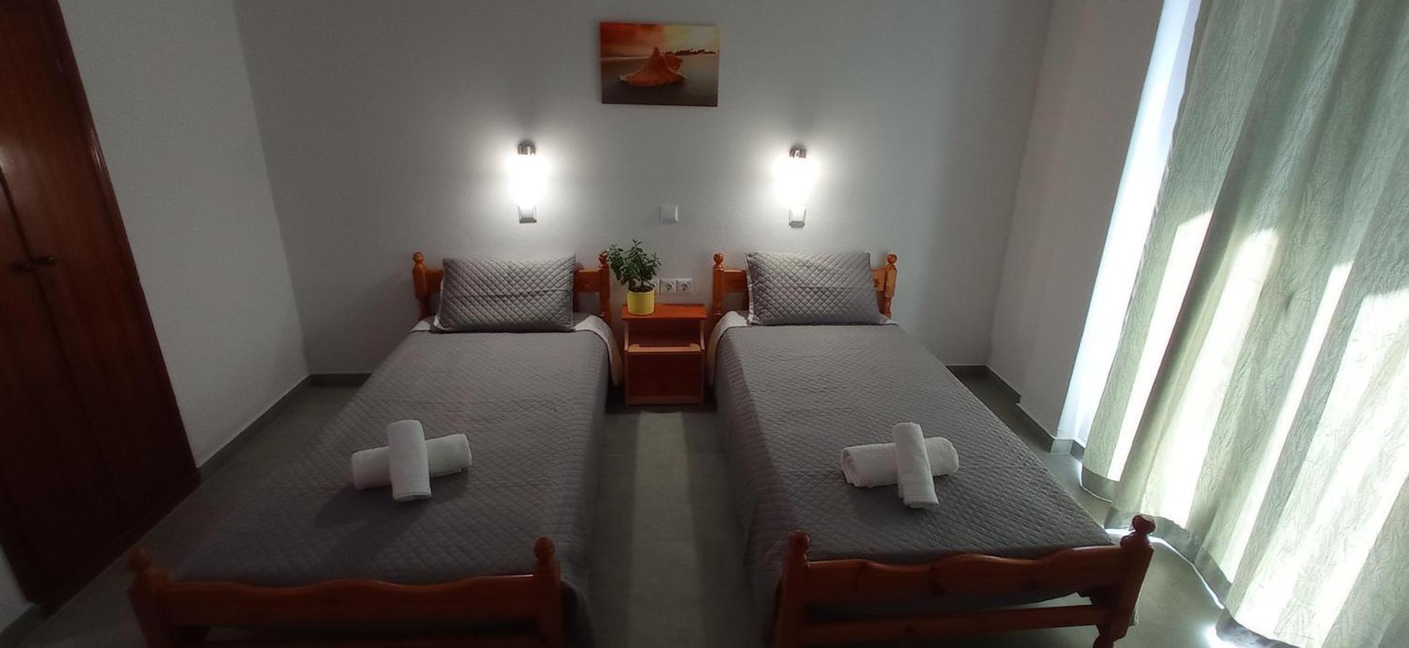 Hermes Kavos Ngoại thất bức ảnh